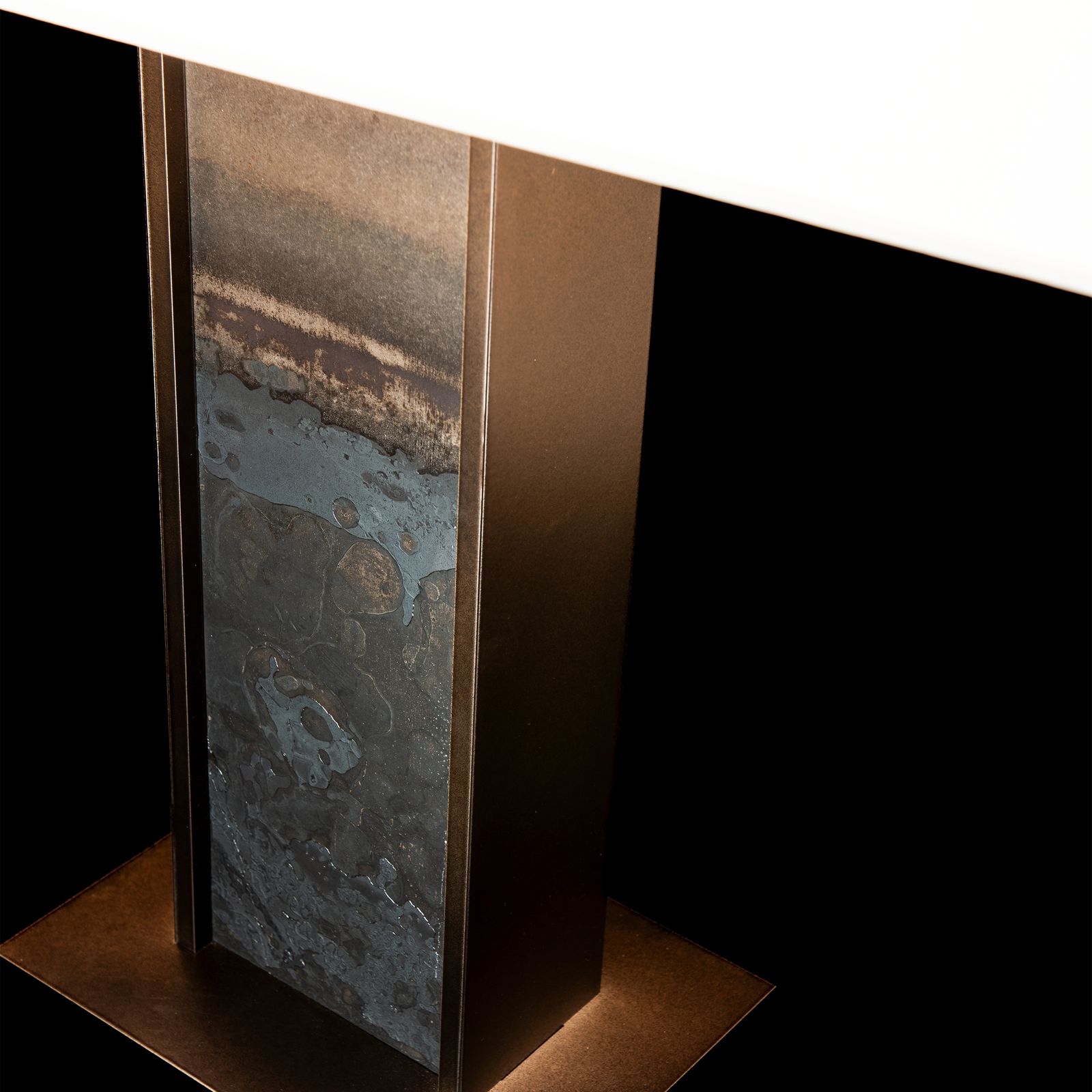 Horizon Table Lamp